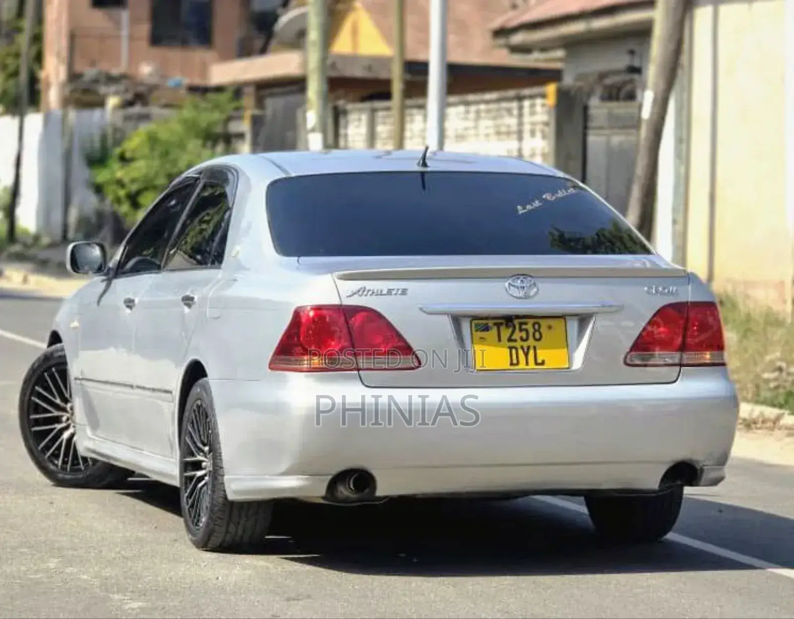 Toyota Crown 2004 Silver