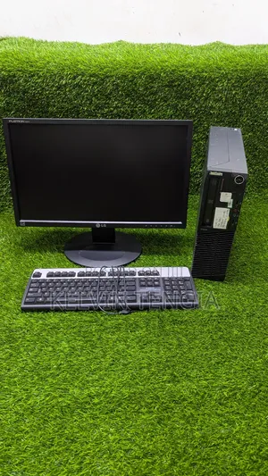 Desktop Computer Lenovo 4GB Intel Core I3 HDD 500GB