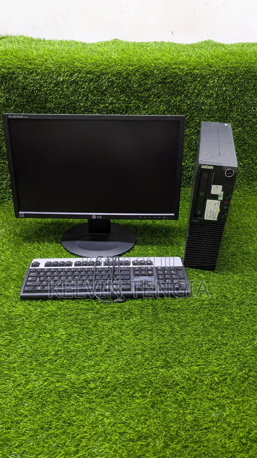 Desktop Computer Lenovo 4GB Intel Core I3 HDD 500GB
