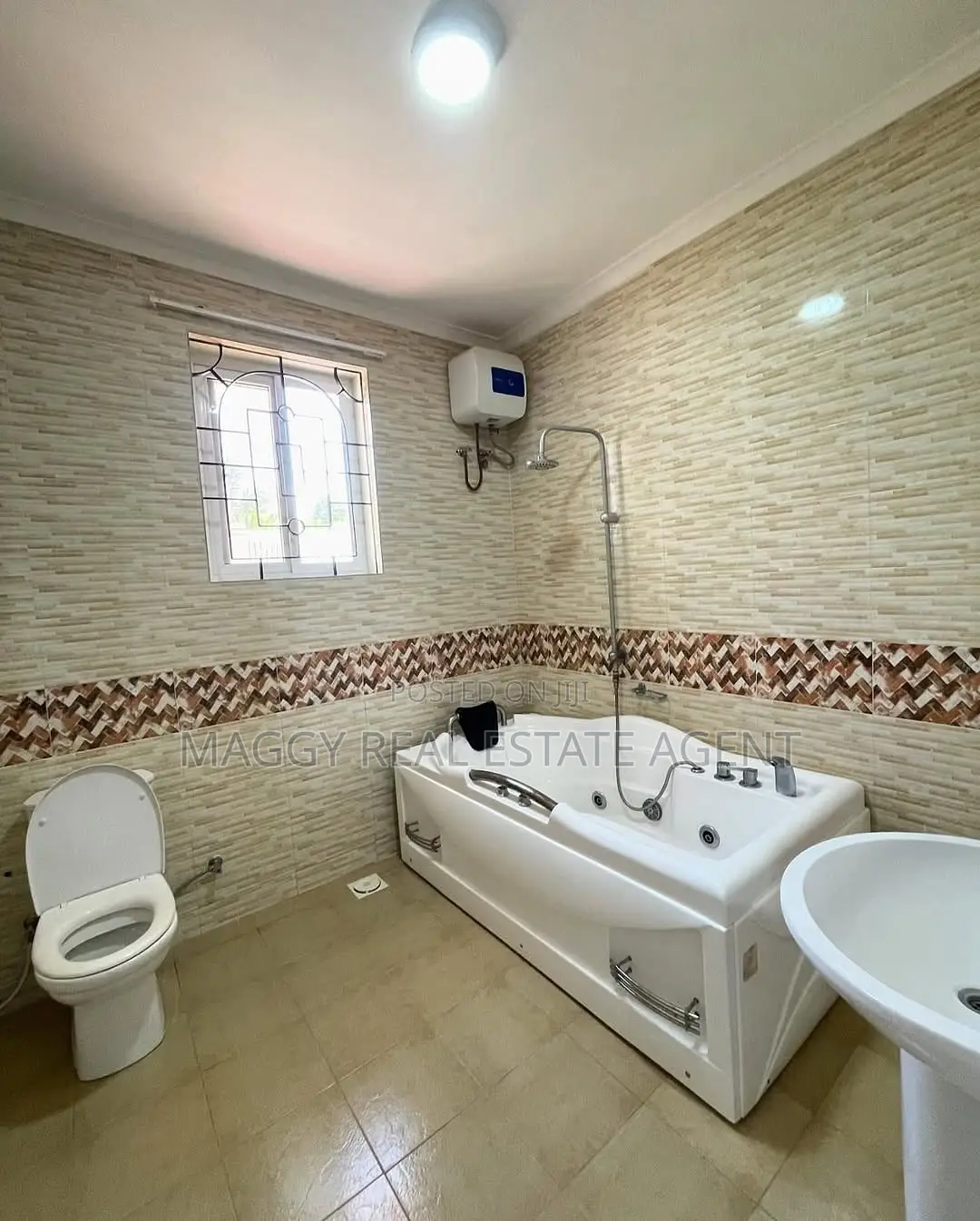 4bdrm House in Salasala Iptl, Kunduchi for rent
