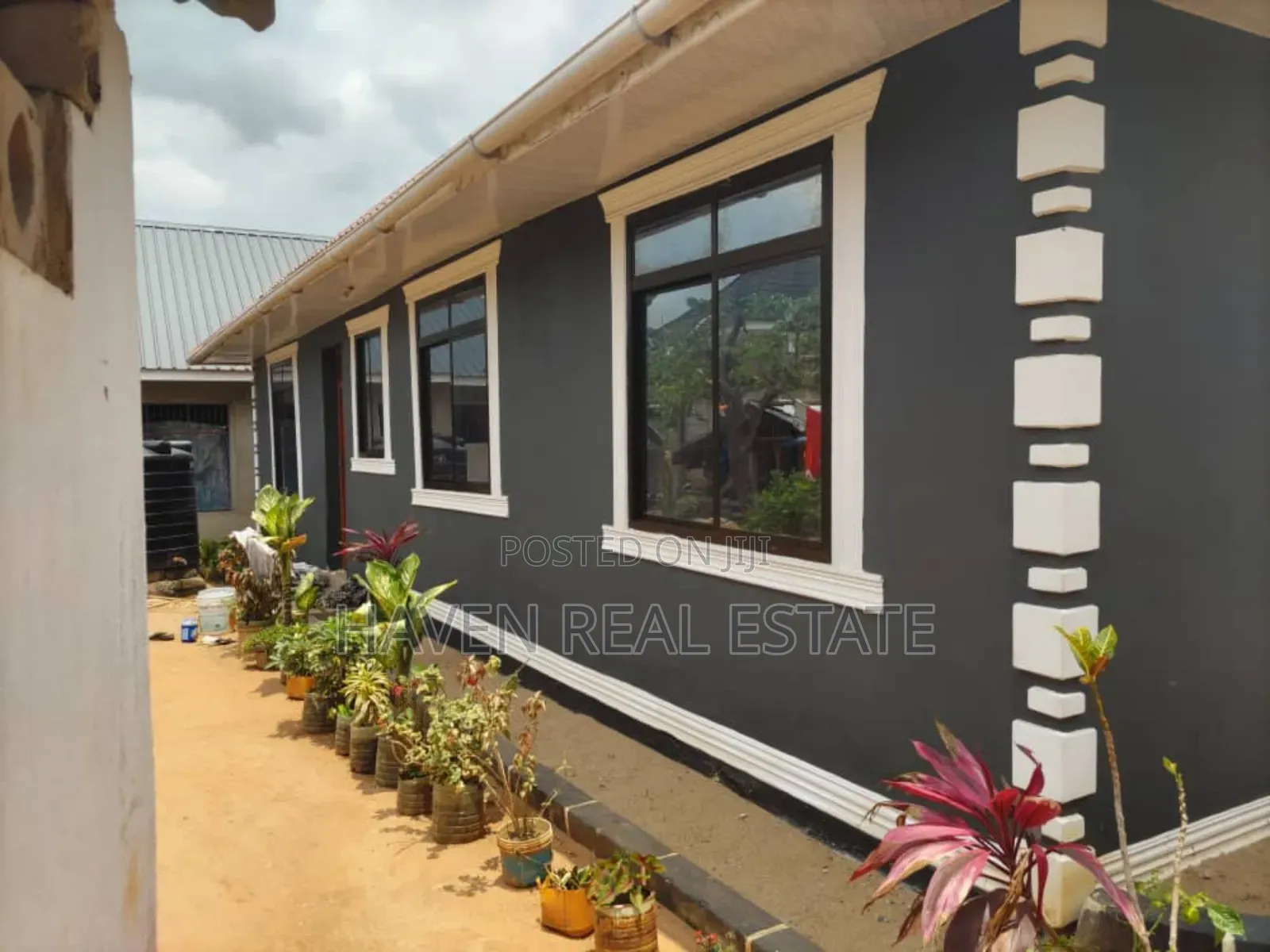 3bdrm House in Goba for sale