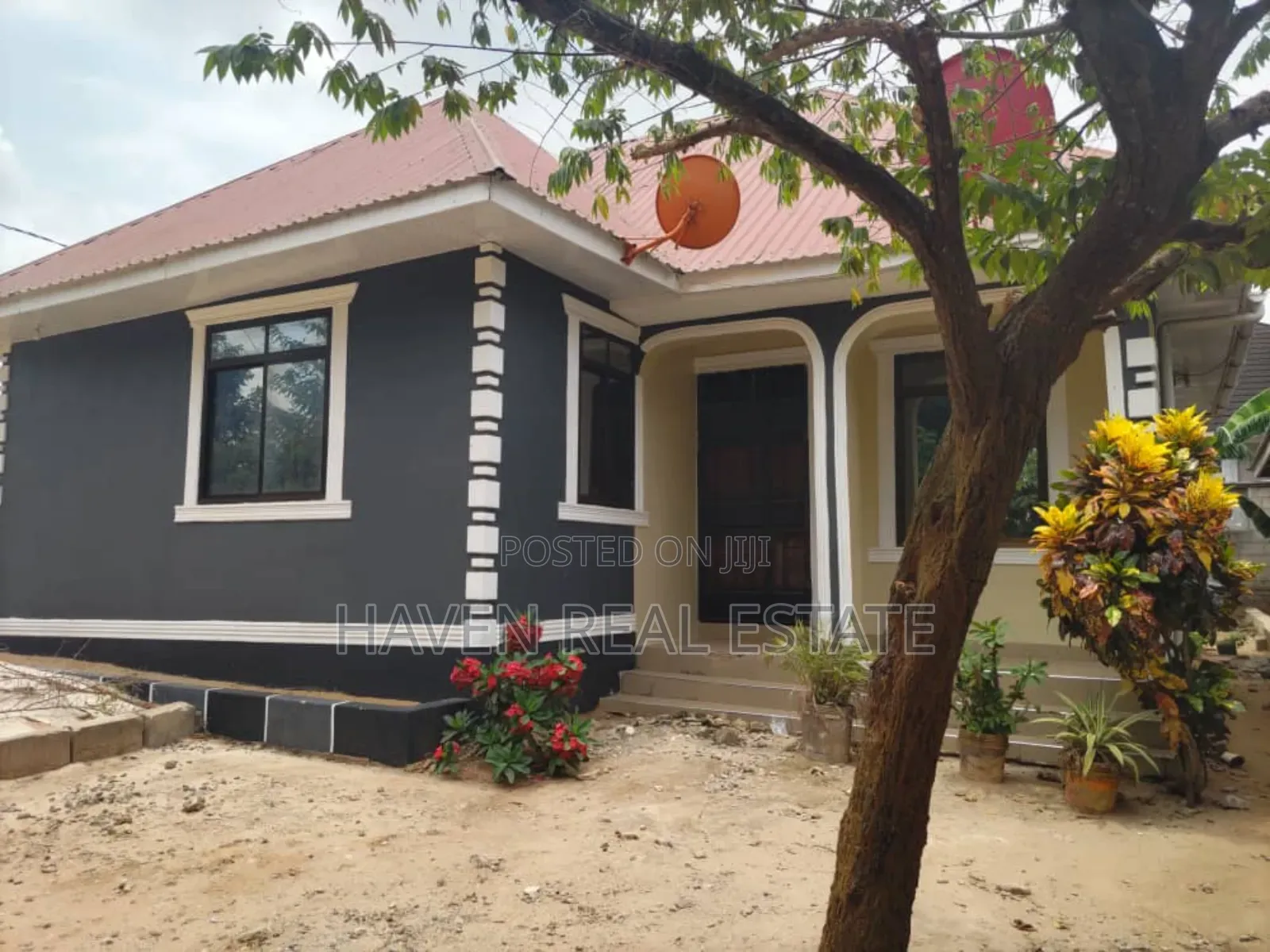 3bdrm House in Goba for sale
