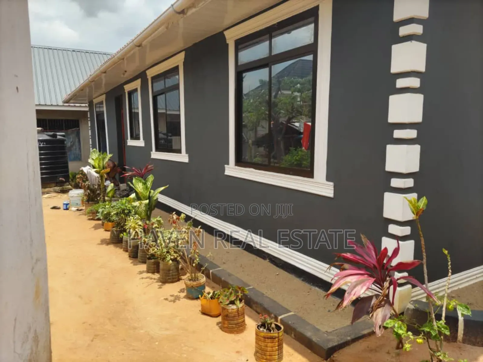 3bdrm House in Goba for sale