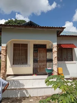 3bdrm House in Goba for sale