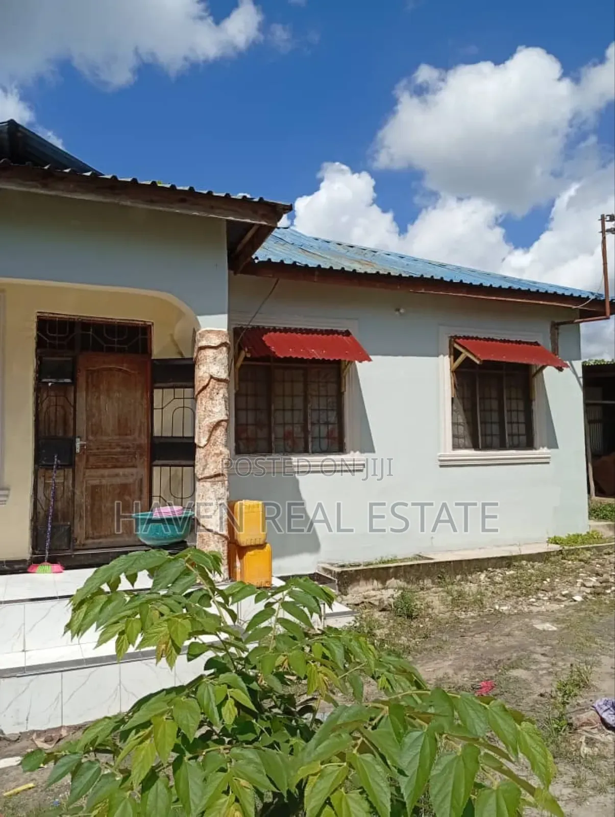 3bdrm House in Goba for sale