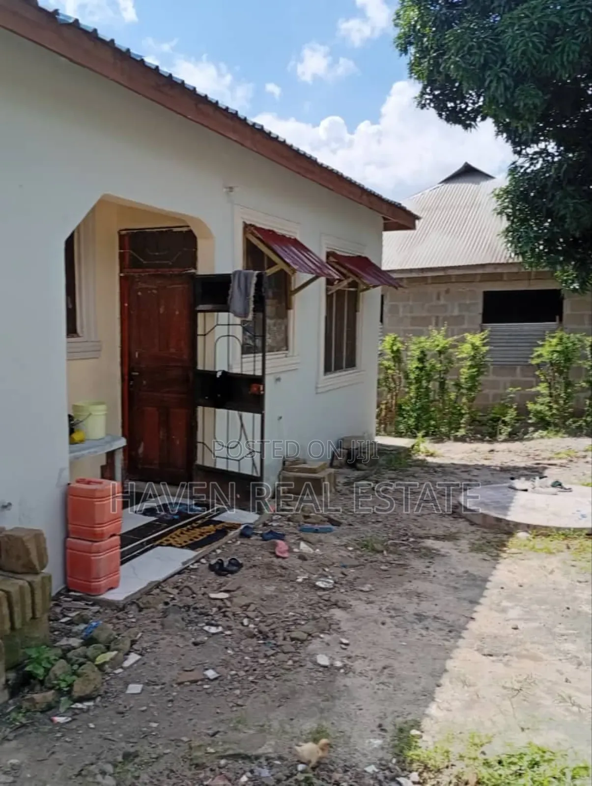 3bdrm House in Goba for sale