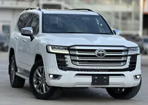 Toyota Land Cruiser 2024 White