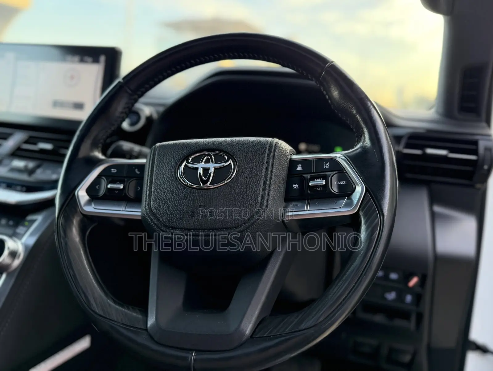 Toyota Land Cruiser 2024 White