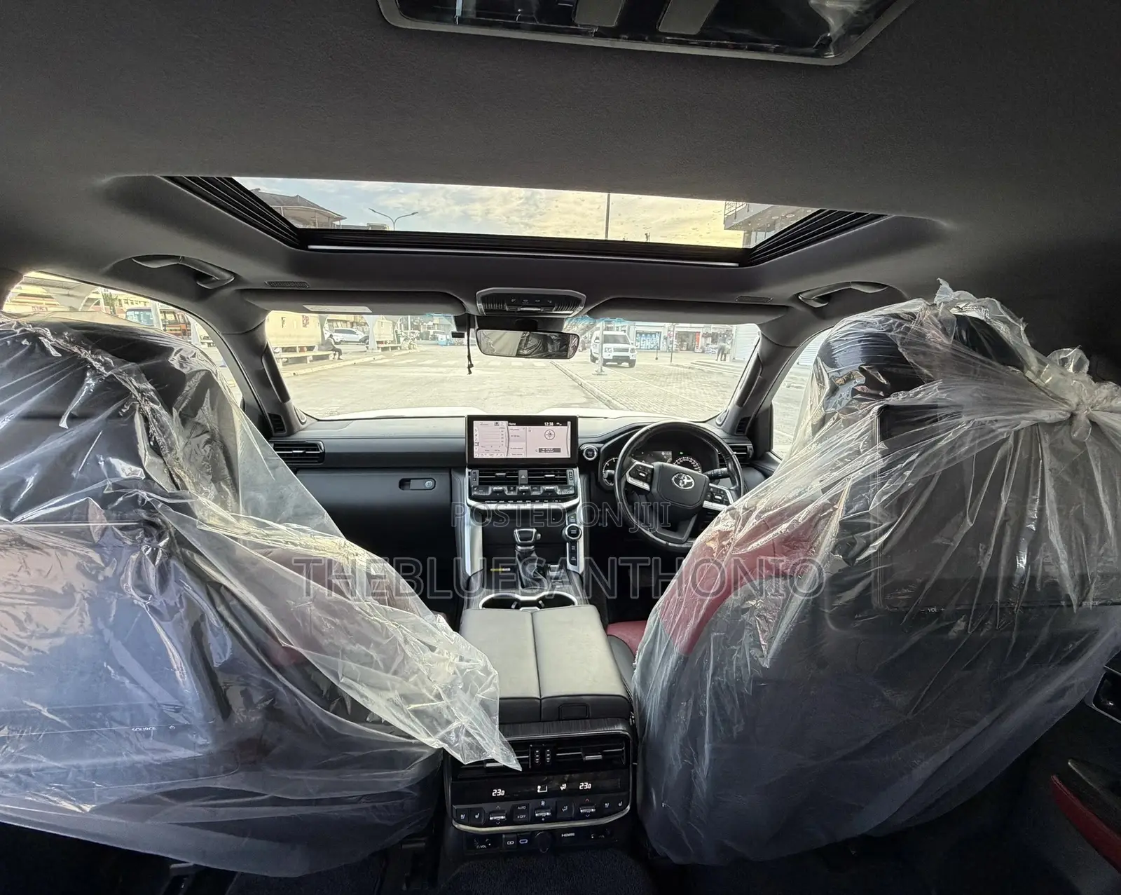 Toyota Land Cruiser 2024 White