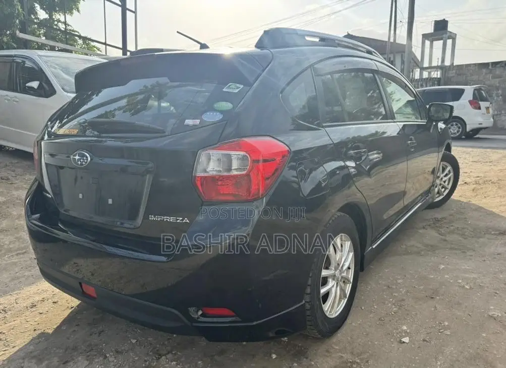 Subaru Impreza 2.0i Premium PZEV 4dr Hatchback AWD (2.0L 4cyl CVT) 2015 Black