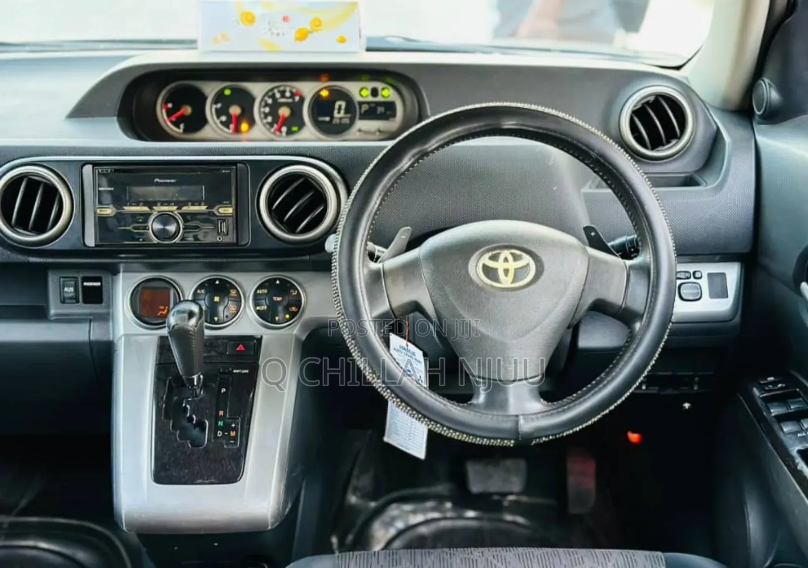 Toyota Corolla Rumion 2010 Black