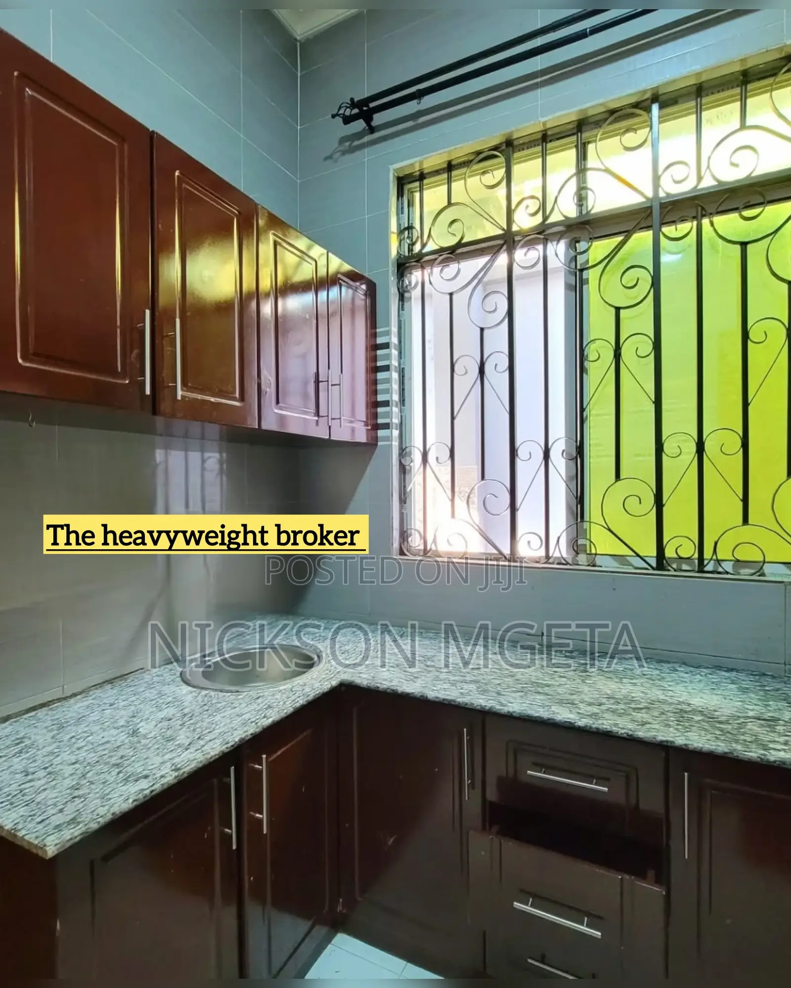 3bdrm Apartment in Dalali Nick Mwanza, Mkolani for rent
