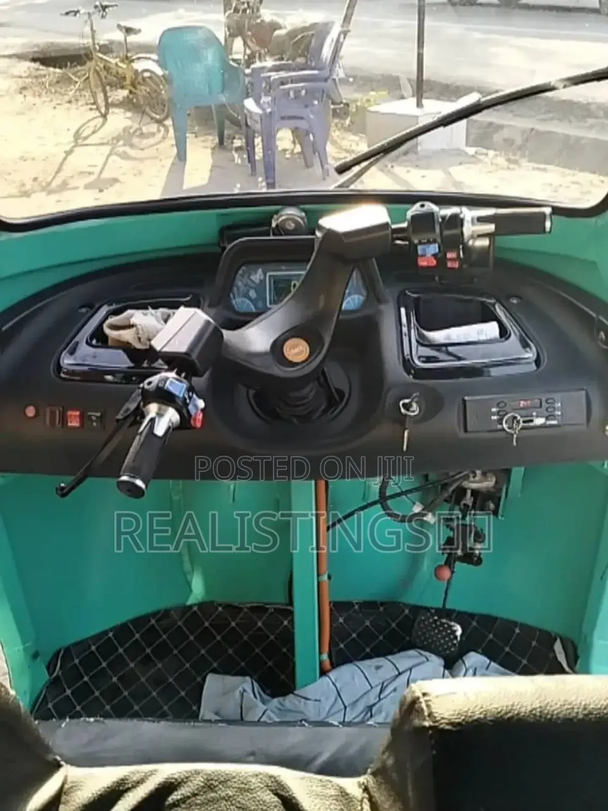 New Bajaj 2025 Gray