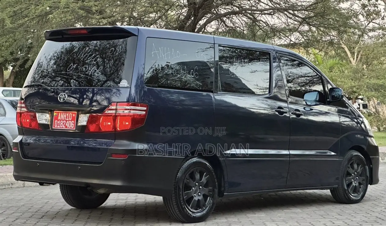 Toyota Alphard 2.4 Petrol FWD 2007 Blue