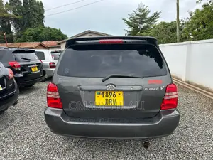 Toyota Kluger 2002 Gray