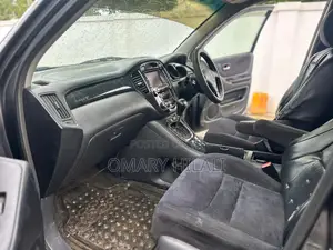 Toyota Kluger 2002 Gray