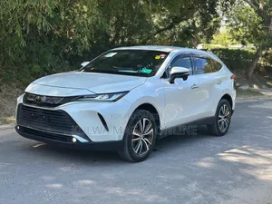 Toyota Harrier 2022 White