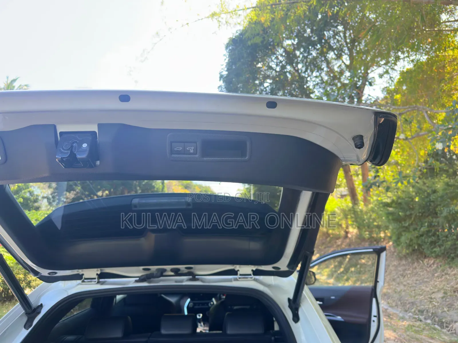 Toyota Harrier 2022 White