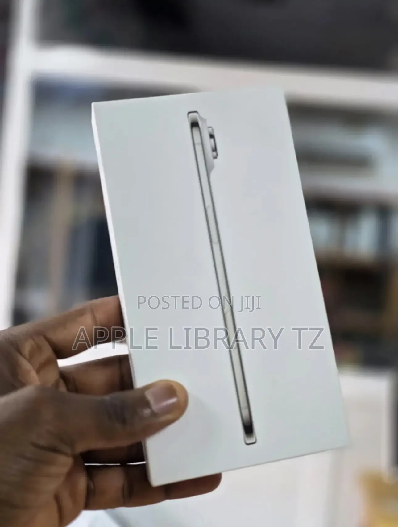New Apple iPhone 17 256 GB White