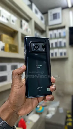 Sharp Aquos R6 128 GB Black