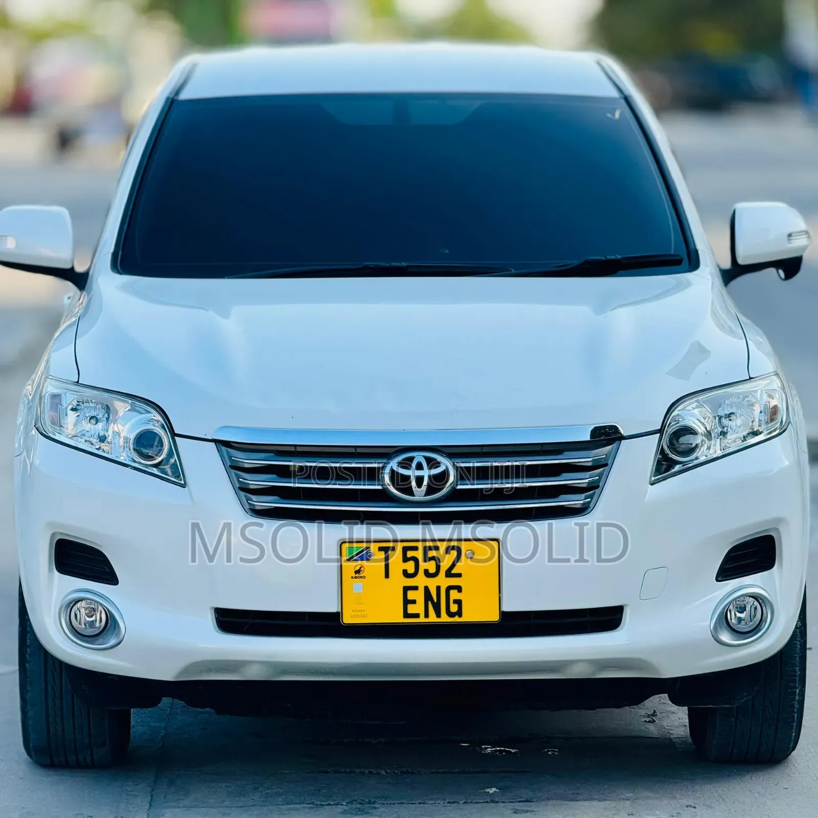 Toyota Vanguard 2009 White