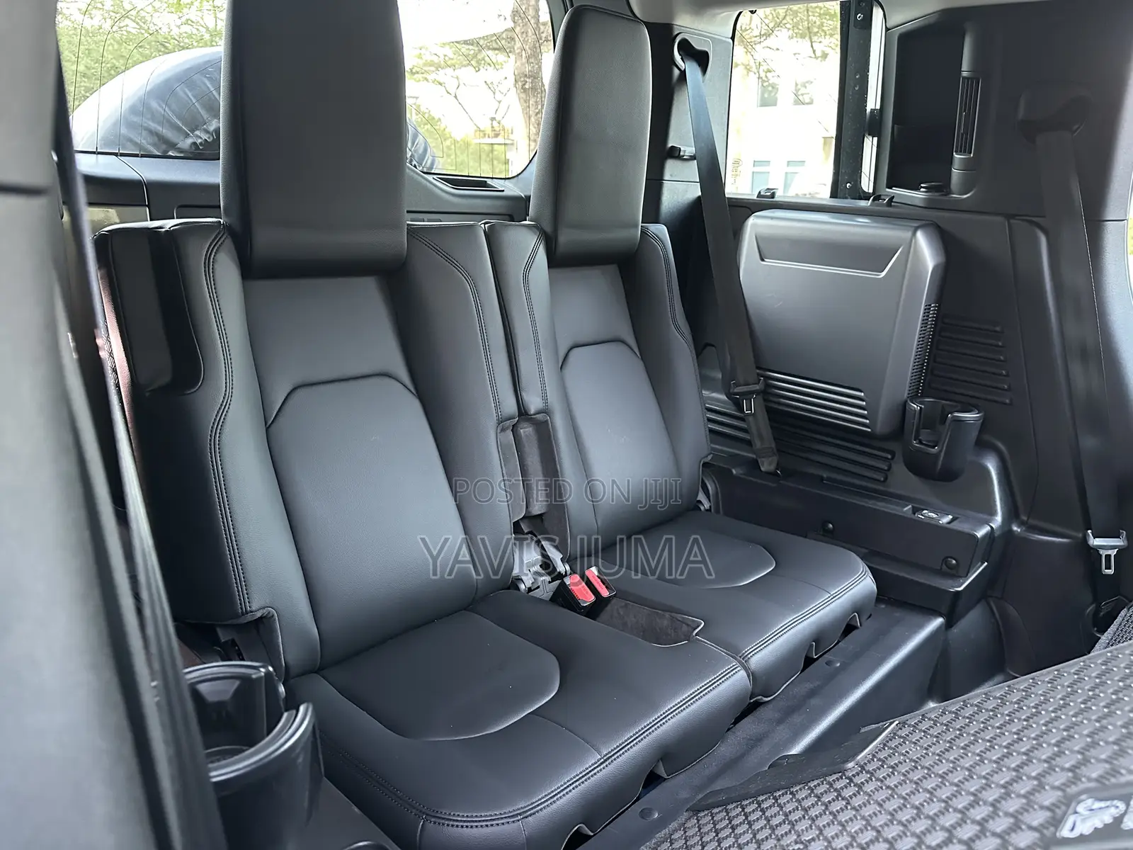 Land Rover Defender 2022 Green