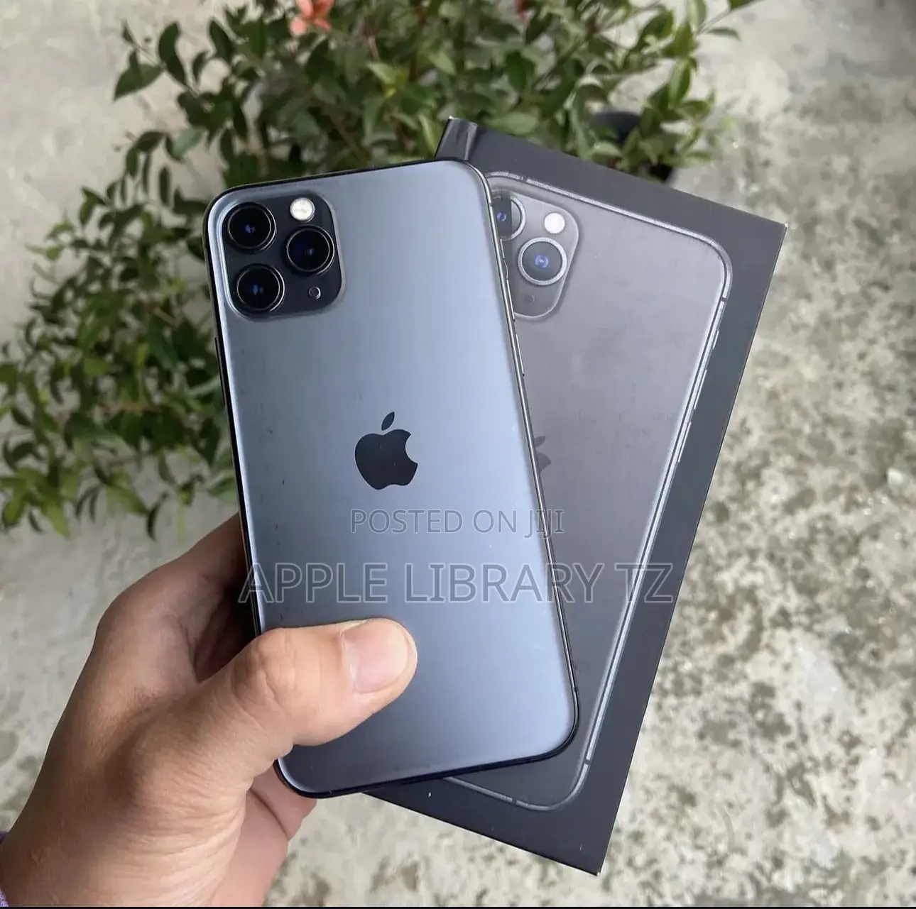 New Apple iPhone 11 Pro 256 GB Green
