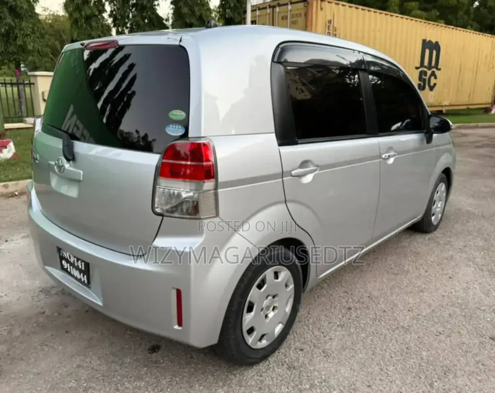 Toyota Spade 2014 Teal