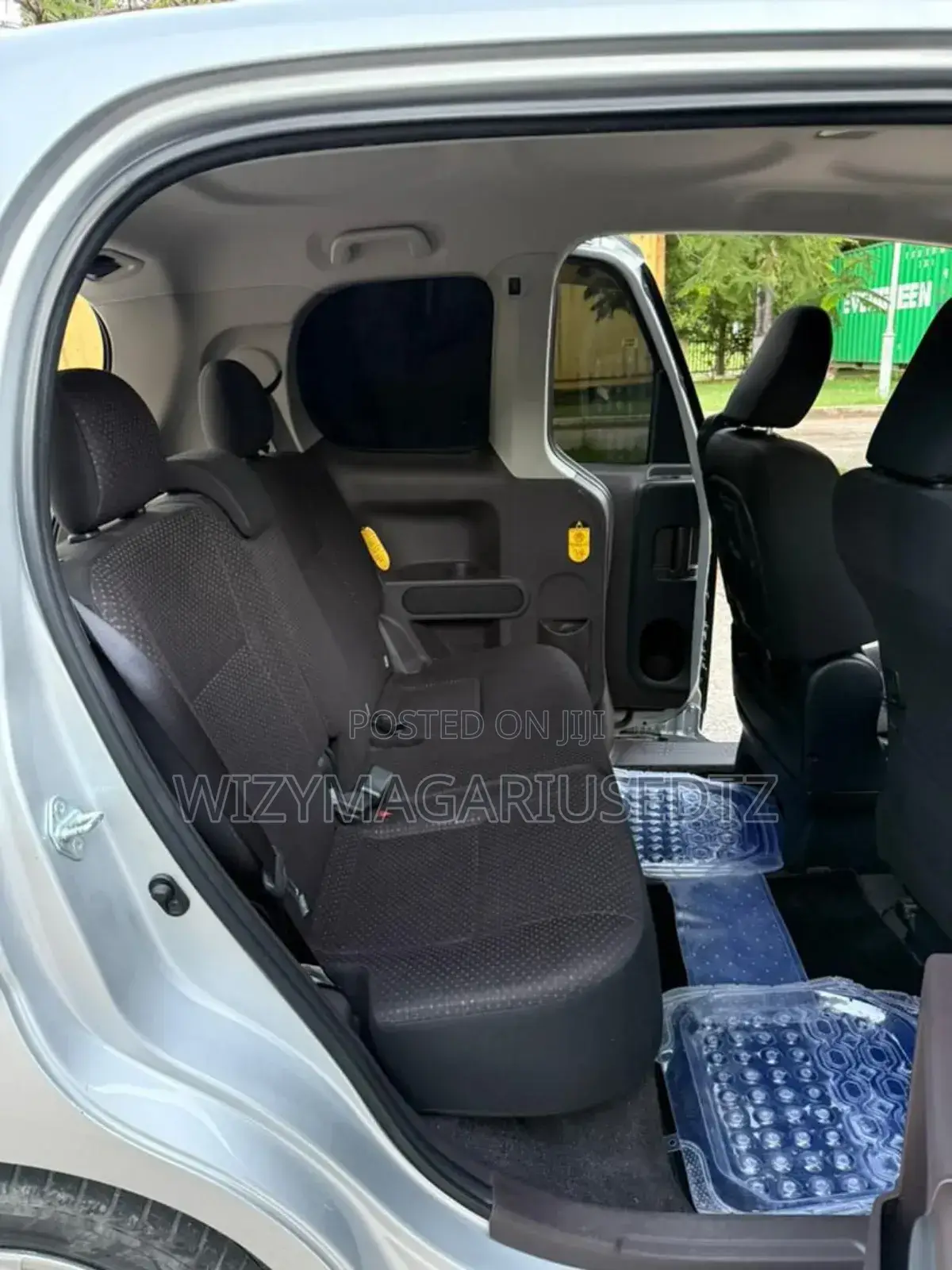 Toyota Spade 2014 Teal