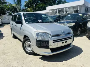 Toyota Succeed 2015 Silver