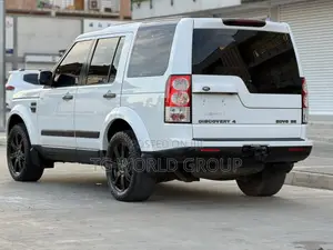 Land Rover Discovery 2011 White