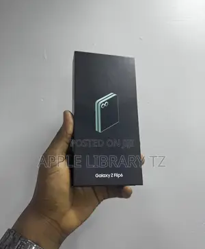 New Samsung Galaxy Z Flip6 256 GB Black