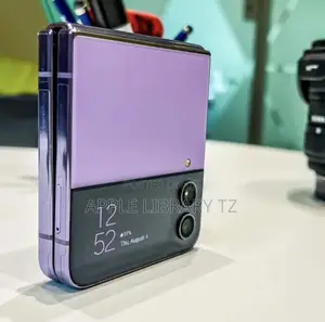 New Samsung Galaxy Z Flip4 512 GB Purple