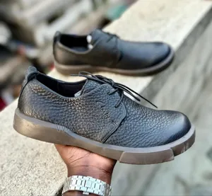 Viatu Kwa Wanaume or Men's Shoes Vimetengenezwa Kuimiri Hali Tofauti