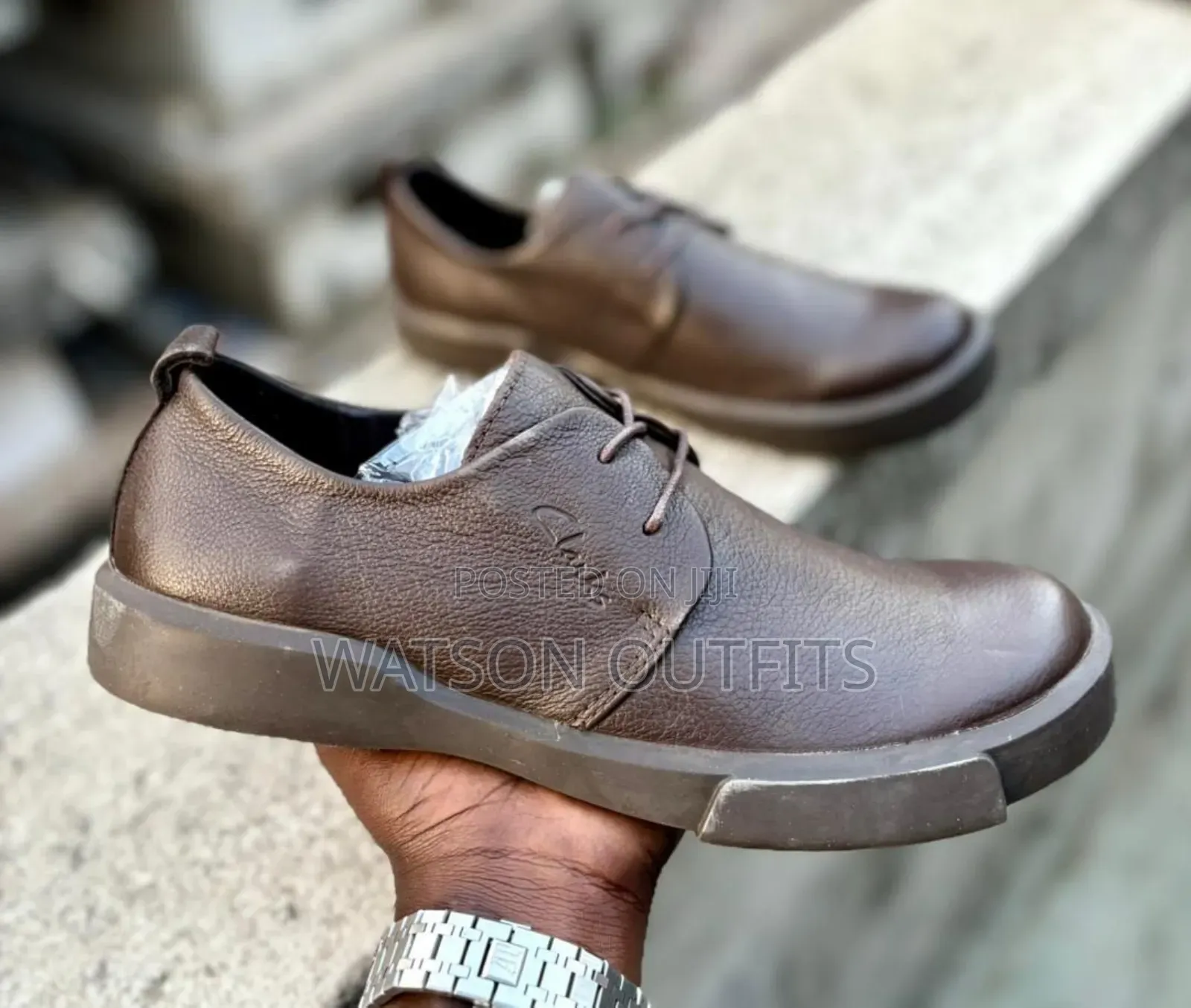 Viatu Kwa Wanaume or Men's Shoes Vimetengenezwa Kuimiri Hali Tofauti