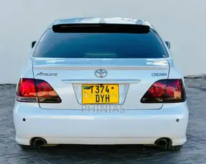 Toyota Crown 2006 Pearl