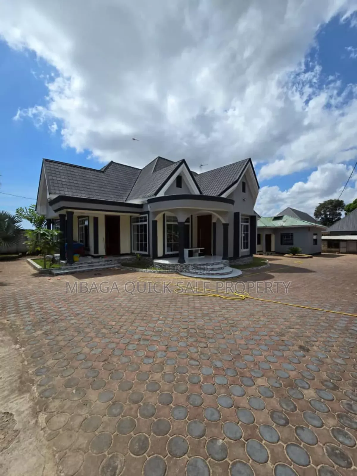 3bdrm House in Kigamboni for sale