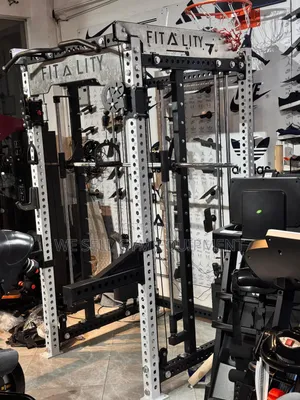 Smith Machine Gym Machine