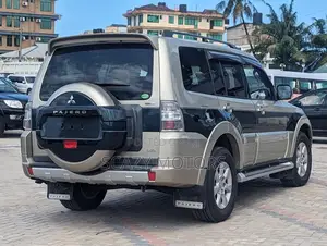 Mitsubishi Pajero 2013