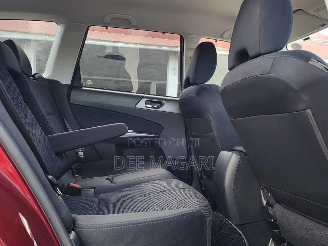 Subaru Forester 2010 Maroon