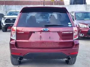 Subaru Forester 2010 Maroon