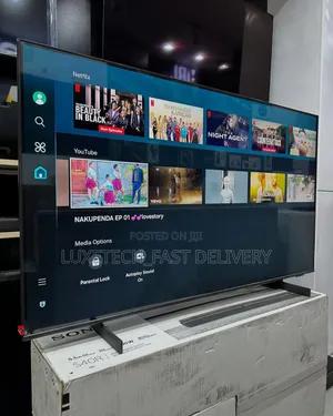 Samsung 55" Crystal Uhd Du8000 Smart Television