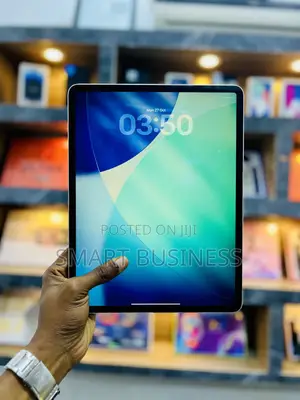 New Apple iPad Pro 12.9 (2022) 256 GB Silver