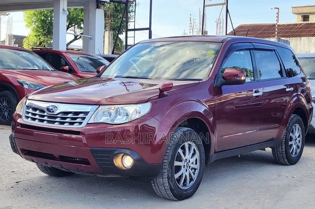 Subaru Forester 2010 Maroon