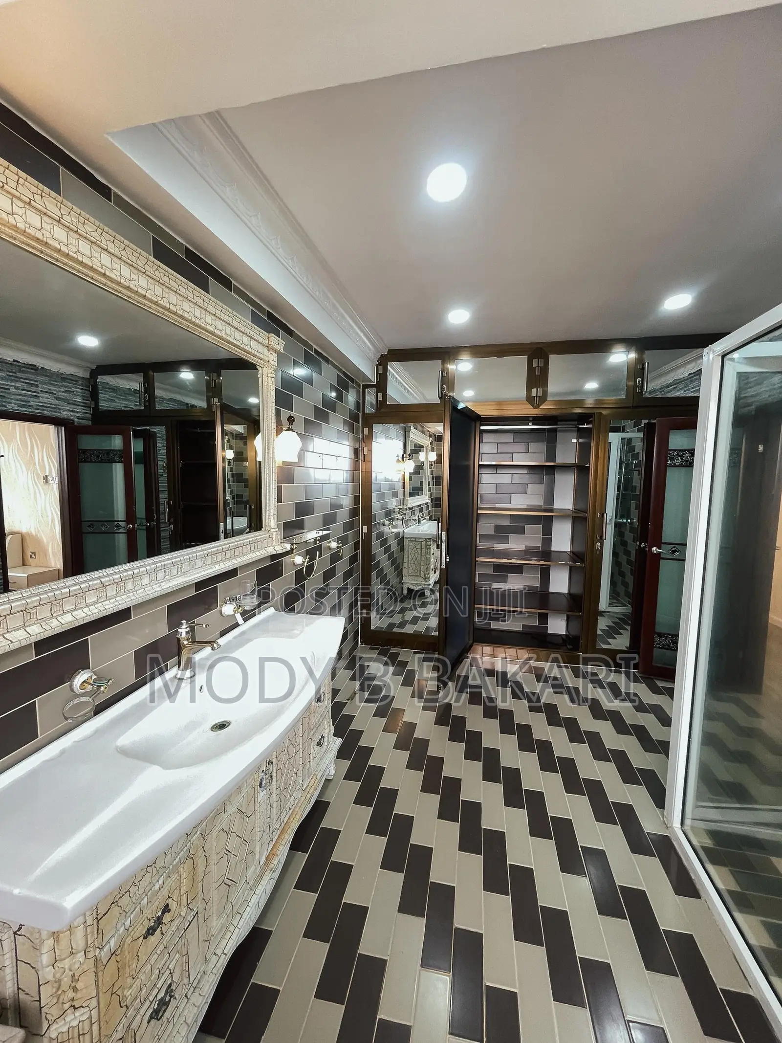 Furnished 4bdrm Apartment in Upanga East for rent