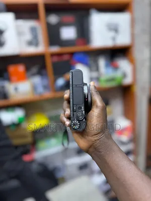 Sony Cyber-Shot DSC-Hx90v