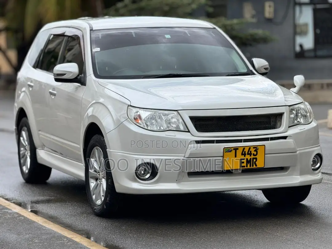 Subaru Forester 2011 White