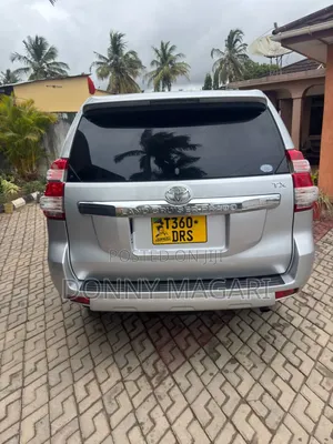 Toyota Land Cruiser Prado 2014 Silver