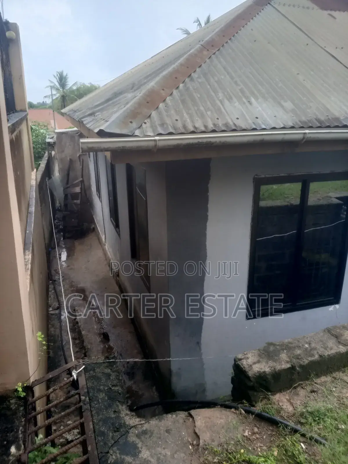 5bdrm Apartment in Carter Estate, Kinondoni for sale