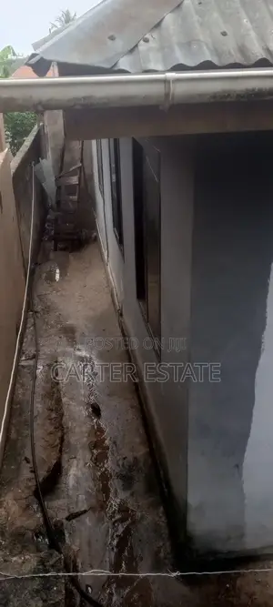 5bdrm Apartment in Carter Estate, Kinondoni for sale